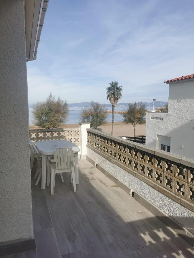 Apartamento En La Playa. Free Parking. Free Wifi Ля Эскала Экстерьер фото
