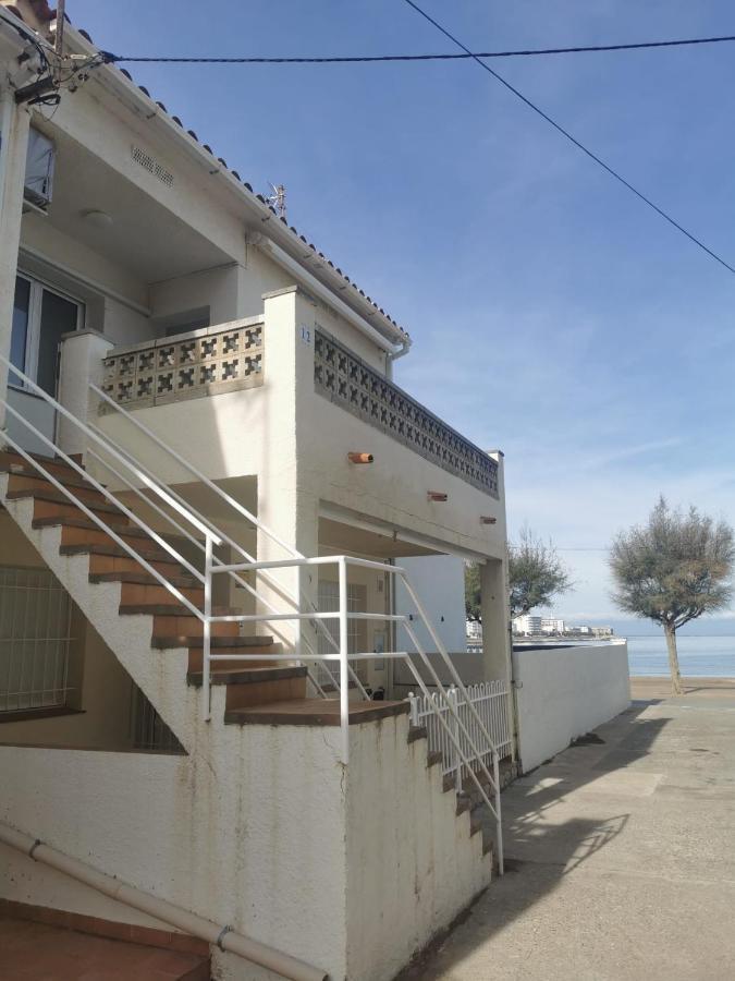 Apartamento En La Playa. Free Parking. Free Wifi Ля Эскала Экстерьер фото